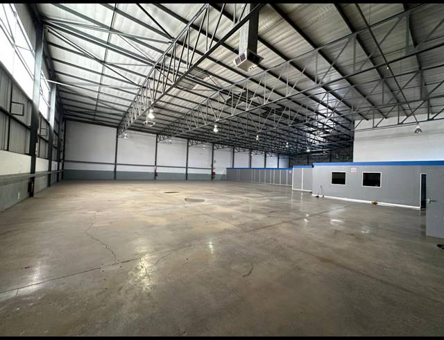 2,294M² WAREHOUSE TO LET IN COSMO BUSINESS PARK